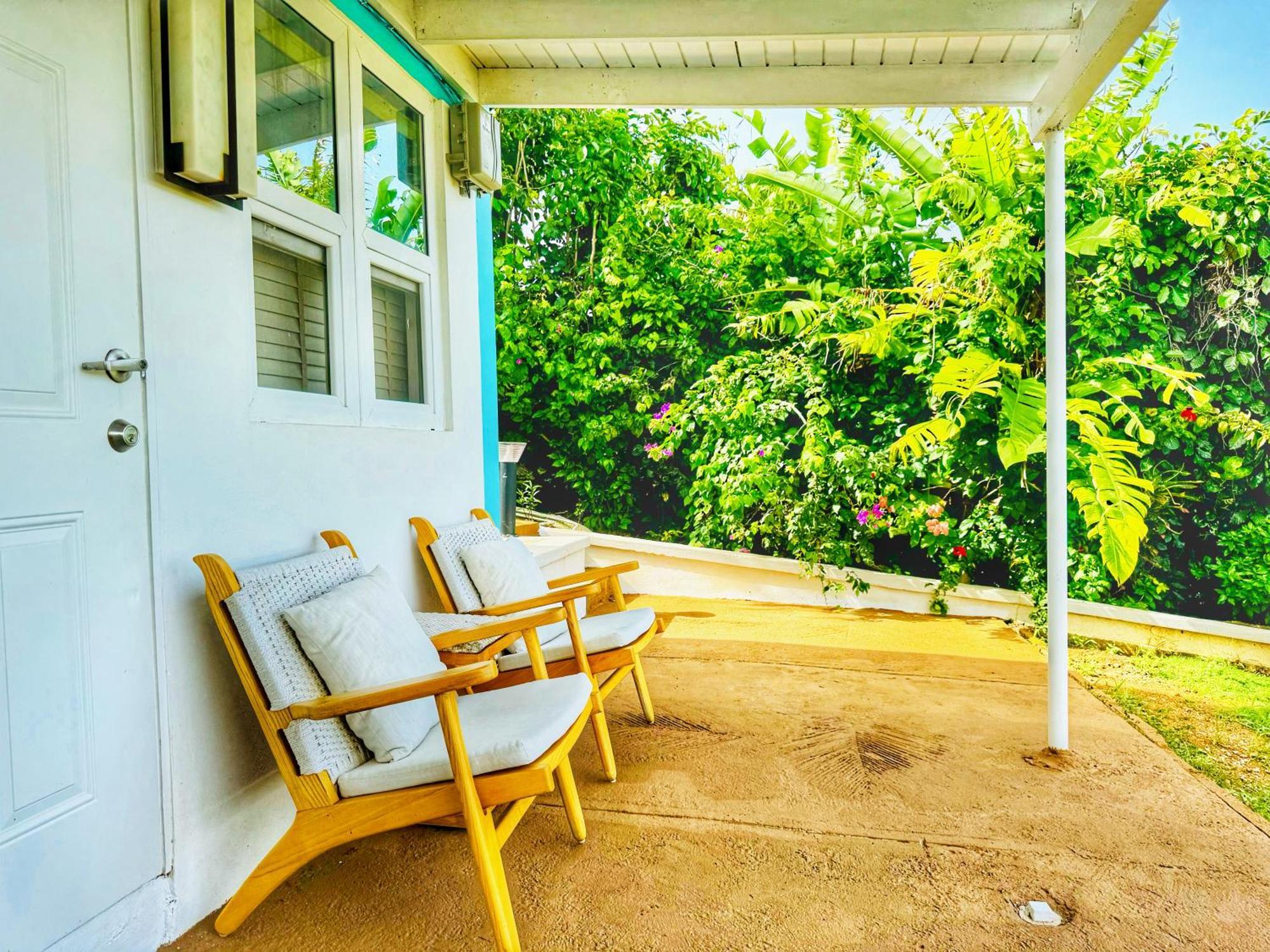 Blue Whale Villa Calibishie Extérieur photo